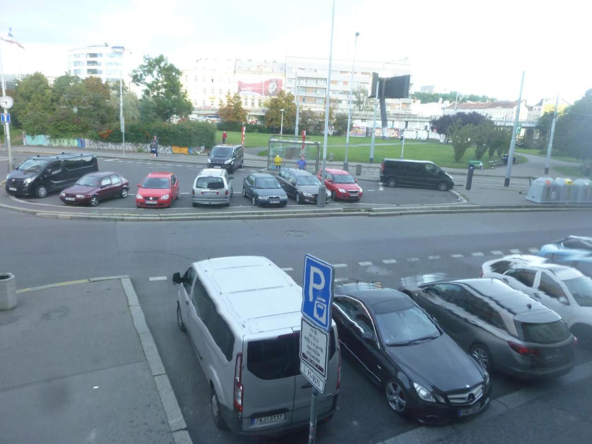 Apartment Van N Prague Ngoại thất bức ảnh